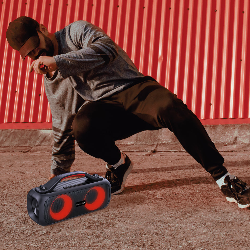 Bocina Boombox Aiwa Portátil Bluetooth con Radio FM 30W RMS